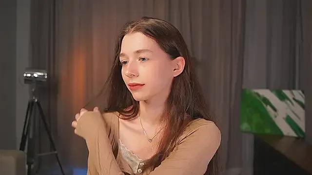 RoxieBolich from StripChat is Freechat