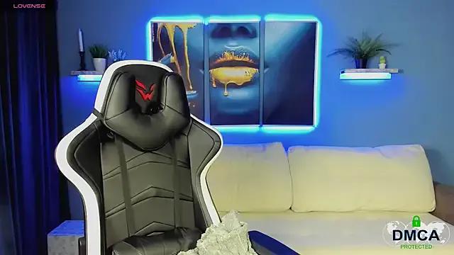 Roxy_foxi from StripChat is Freechat