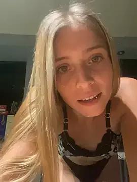 rubia1317 from StripChat is Freechat