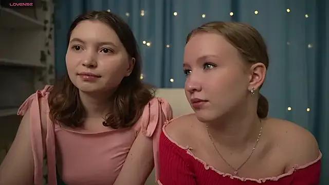Ruminelle from StripChat is Freechat