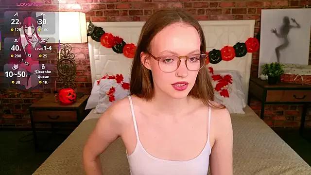 SallyPinkman from StripChat is Freechat