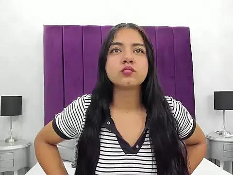 SalomeLee from StripChat is Freechat