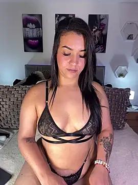 SalomeMartinesss from StripChat is Freechat