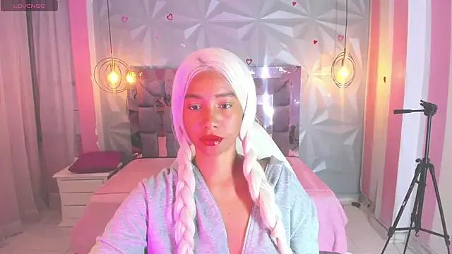 Saloome_collins from StripChat is Freechat