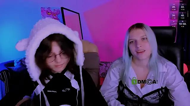 samanta_hotty from StripChat is Freechat