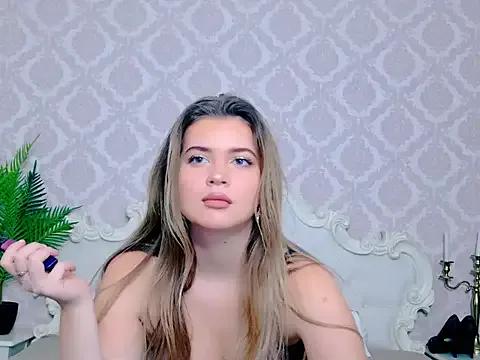 Samantha_Cole from StripChat is Freechat