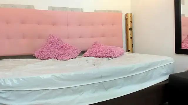 SamanthaFox_8 from StripChat is Freechat