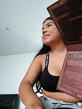 SamanthaHills_ from StripChat is Freechat