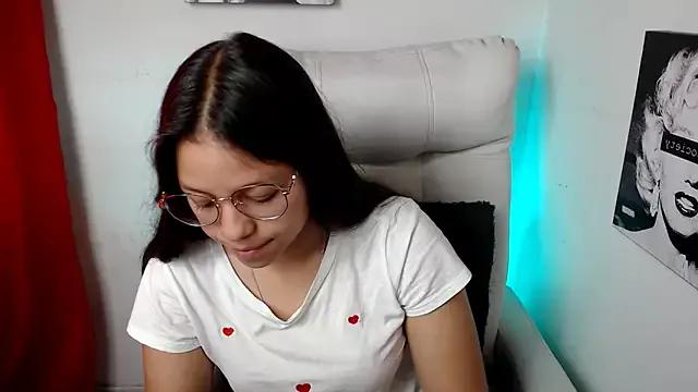 SamanthaRoldaan from StripChat is Freechat