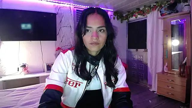 Samara_Beltran from StripChat is Freechat