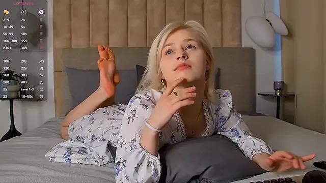 Checkout girls naked models with similar nickname. Cute sexy Free Models.