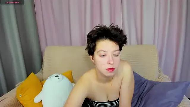 Sara_Frayer from StripChat is Freechat