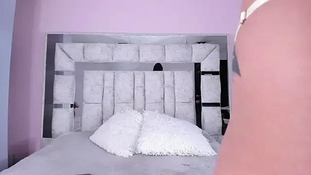 Sara_Greey from StripChat
