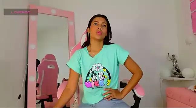 Sara_linares from StripChat