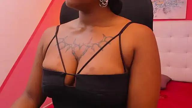 Saraa_Graham from StripChat