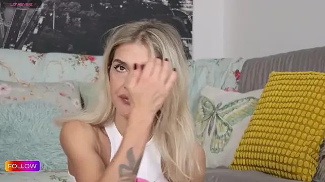 Checkout girls naked models with similar nickname. Cute sexy Free Models.