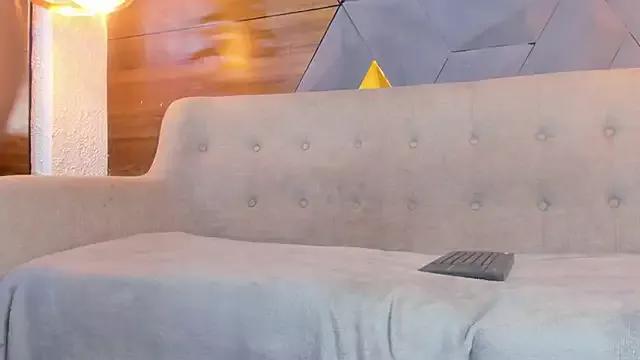 Sarah_banks1 from StripChat