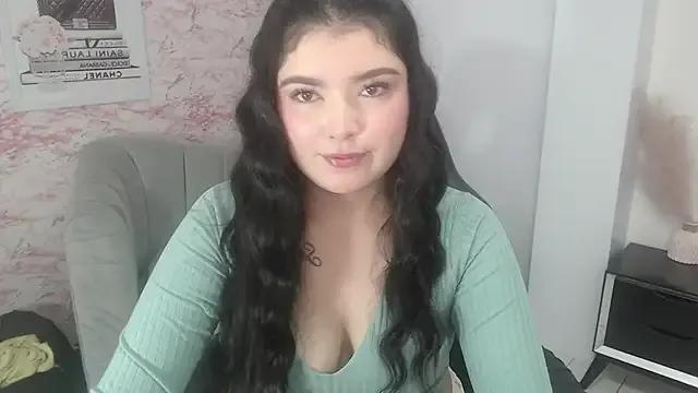 sarah_rouse_t_ from StripChat is Freechat