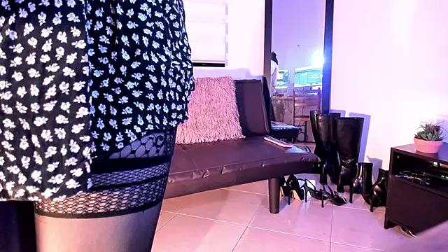 SarahCastillo_ from StripChat is Freechat