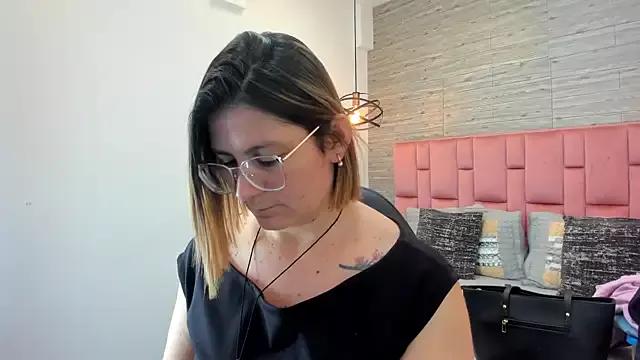 SarahDeyvis from StripChat