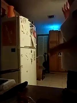 sarahkat86 from StripChat