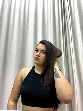 SarahLoreen from StripChat is Freechat