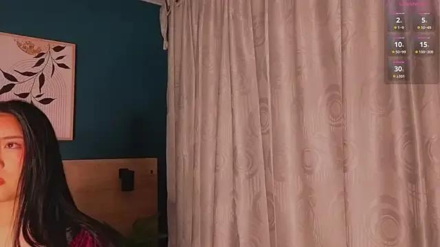 SarahMiler_ from StripChat is Freechat