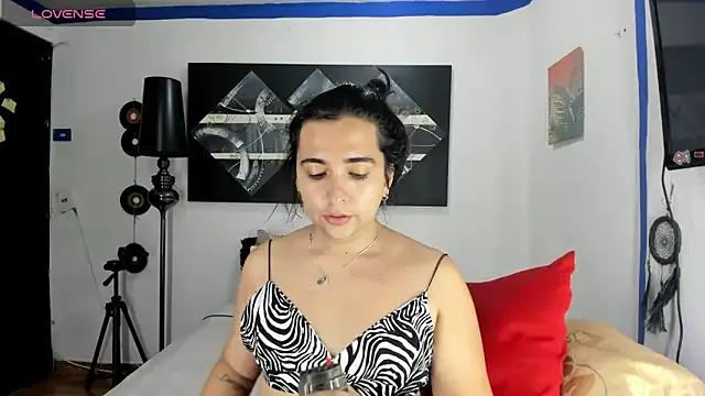 SARAMISHA from StripChat