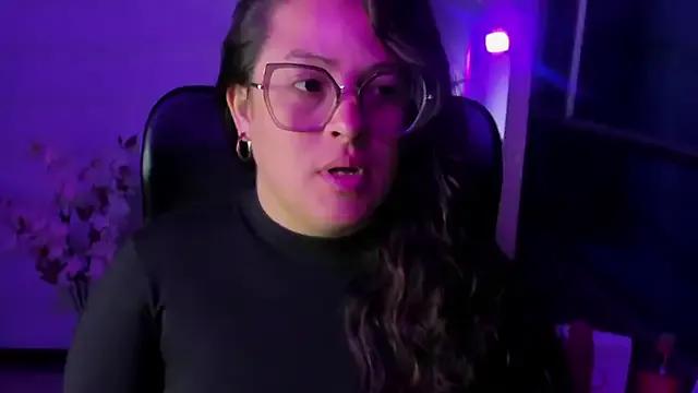 SaraThomso from StripChat