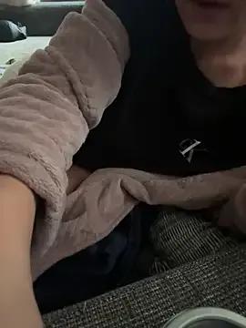 SaraXXX- from StripChat is Freechat