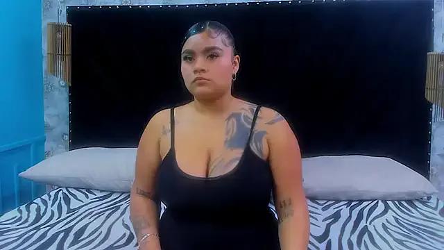 saray-Rousse from StripChat is Freechat