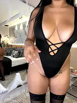 saraycollins from StripChat is Freechat
