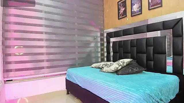 Sasha_Davila from StripChat is Freechat