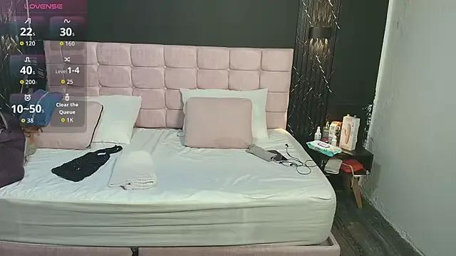SashaRosee_ from StripChat