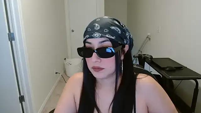 Sassy_Latina from StripChat is Freechat