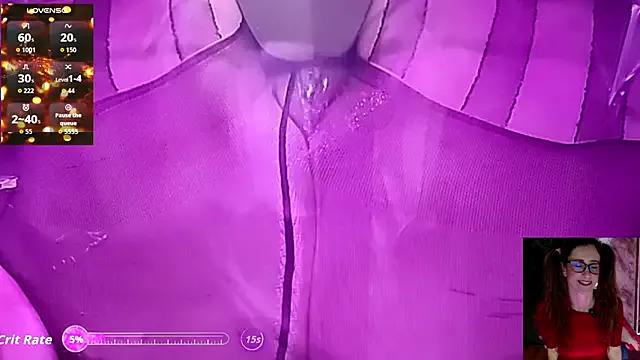 SassySquirtQueen from StripChat is Freechat