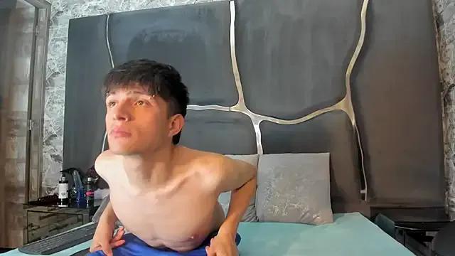 SaxxyBunnyAndJayzy from StripChat is Freechat