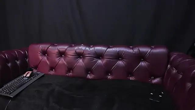 Scarlett_14_ from StripChat is Freechat