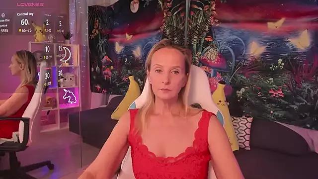 ScarlettPalmer from StripChat is Freechat