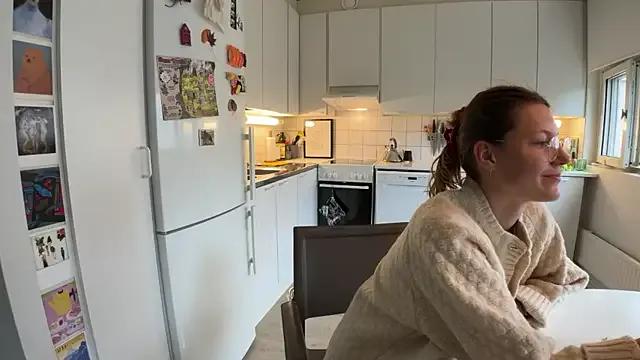 Scorpion_Peach from StripChat