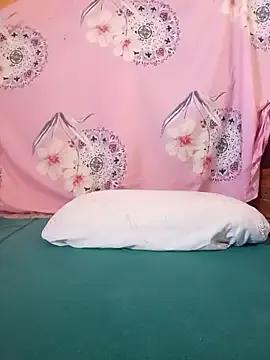 sdlmona from StripChat is Freechat