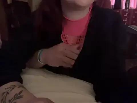 Secretly_seductive_wife from StripChat is Freechat