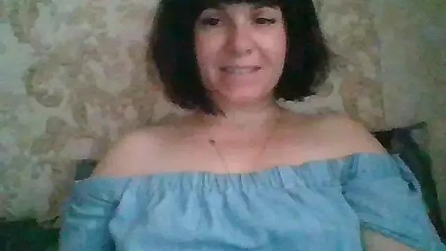SecretSienna_ from StripChat is Freechat