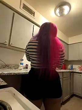 seductiveangeeel from StripChat is Freechat