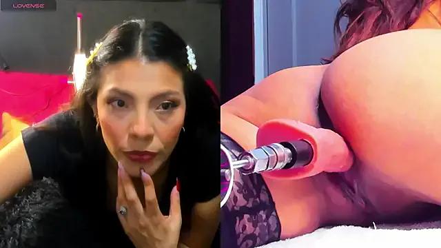 Selenakyle92_ from StripChat