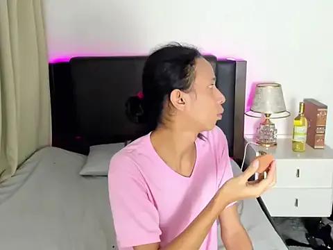 SelfsuckingTs from StripChat is Freechat