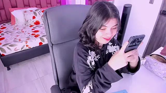 selina_lovers from StripChat is Freechat