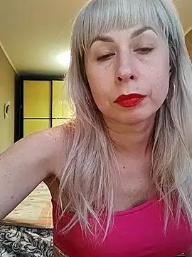 SelinaLovqx from StripChat is Freechat