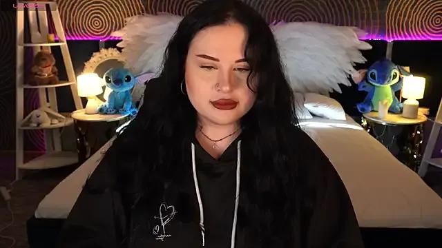 SerahMirabeli from StripChat is Freechat