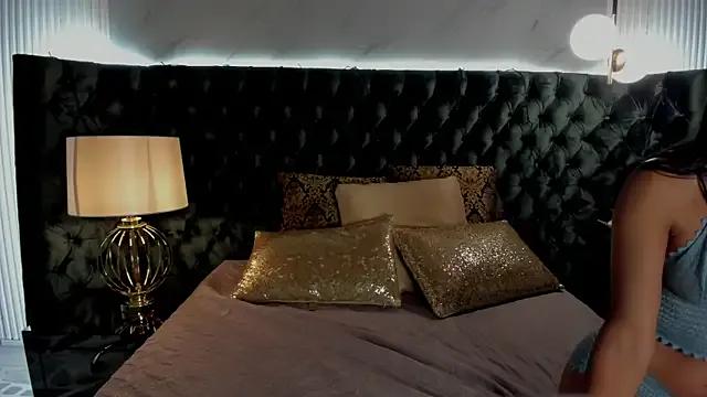 Serena_Queen from StripChat is Freechat